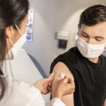 Chăm sóc da mụn: quy trình tối giản cho người mới